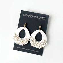 Load image into Gallery viewer, DAPHNE earrings in beige floral
