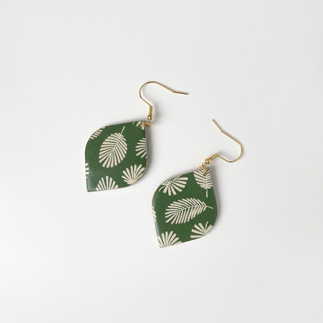 BEAU earrings in tropical print