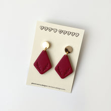 Load image into Gallery viewer, CLARA earrings in carmine

