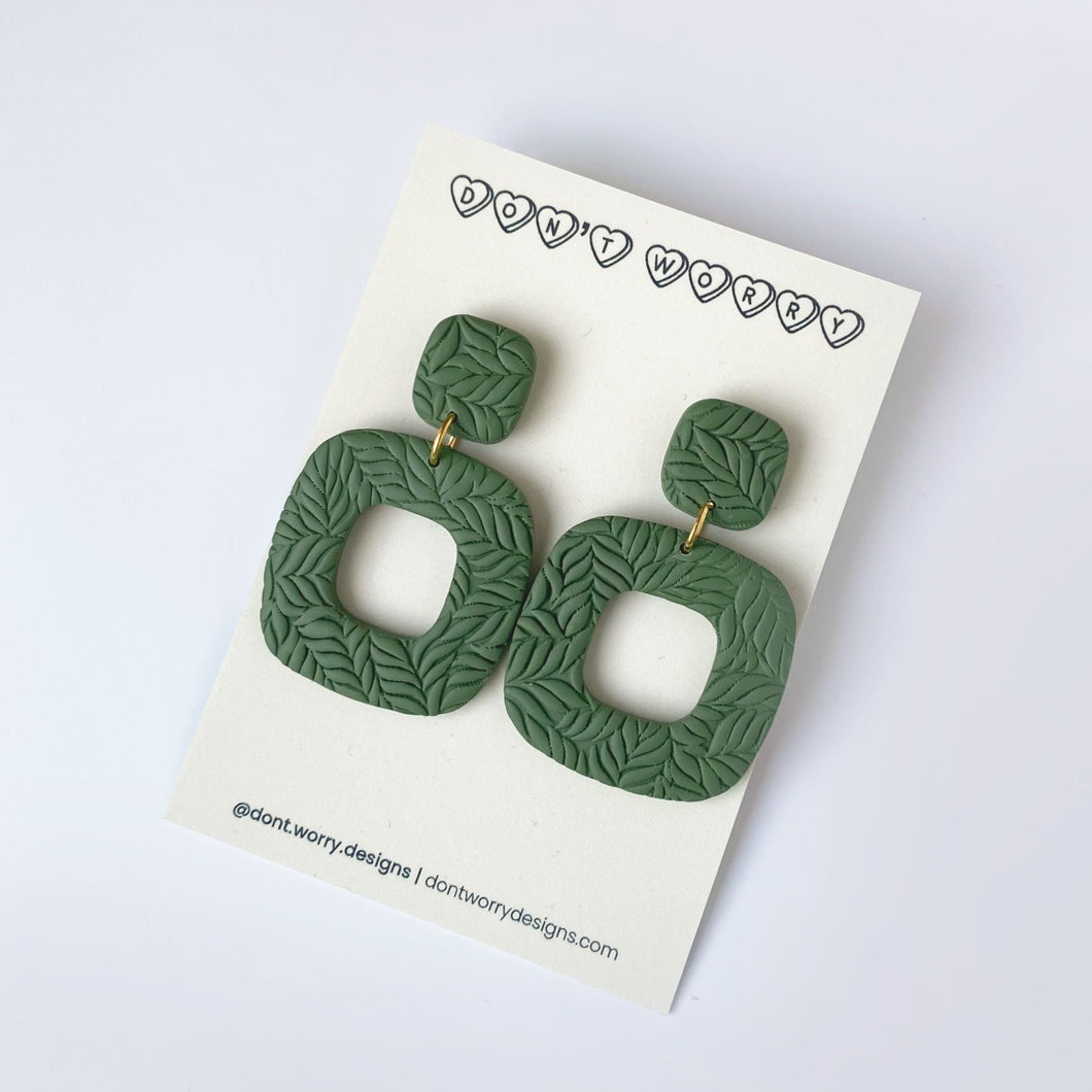 JASPER earrings in green leaf
