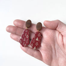 Charger l&#39;image dans la galerie, NOELLE earrings in carmine
