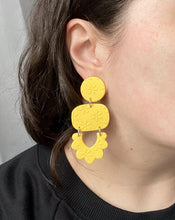 Load image into Gallery viewer, SONNY earrings in yellow floral
