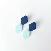 Charger l&#39;image dans la galerie, MADDIE earrings in navy/mint

