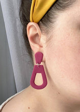Load image into Gallery viewer, ROWAN earrings in magenta
