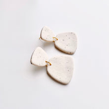 Load image into Gallery viewer, SARAH earrings in speckled beige
