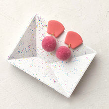 Load image into Gallery viewer, DOLLY earrings in coral

