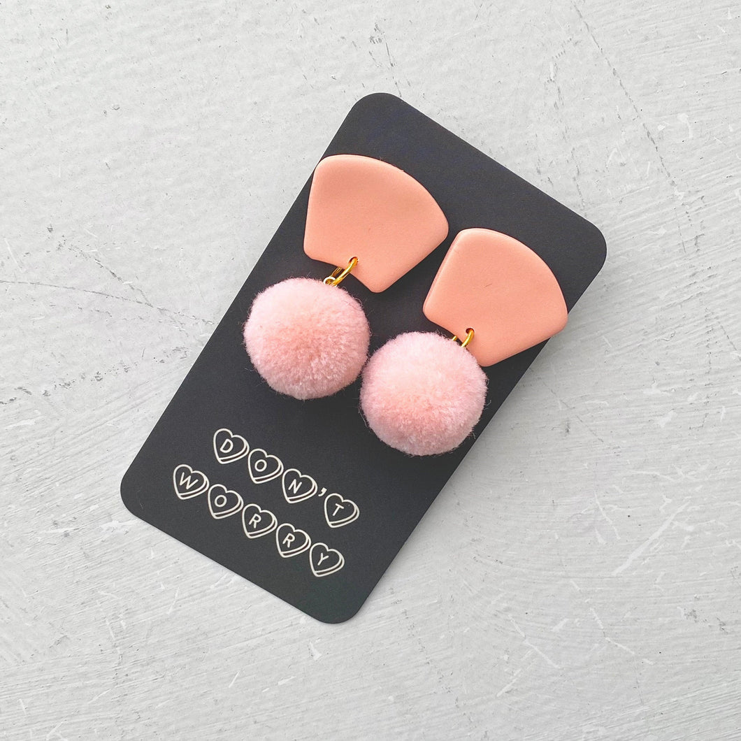 DOLLY earrings in peach