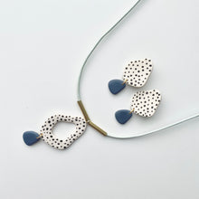 Load image into Gallery viewer, CYNTHIA earrings in navy

