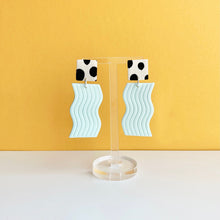 Load image into Gallery viewer, WAVERLY earrings in ice blue
